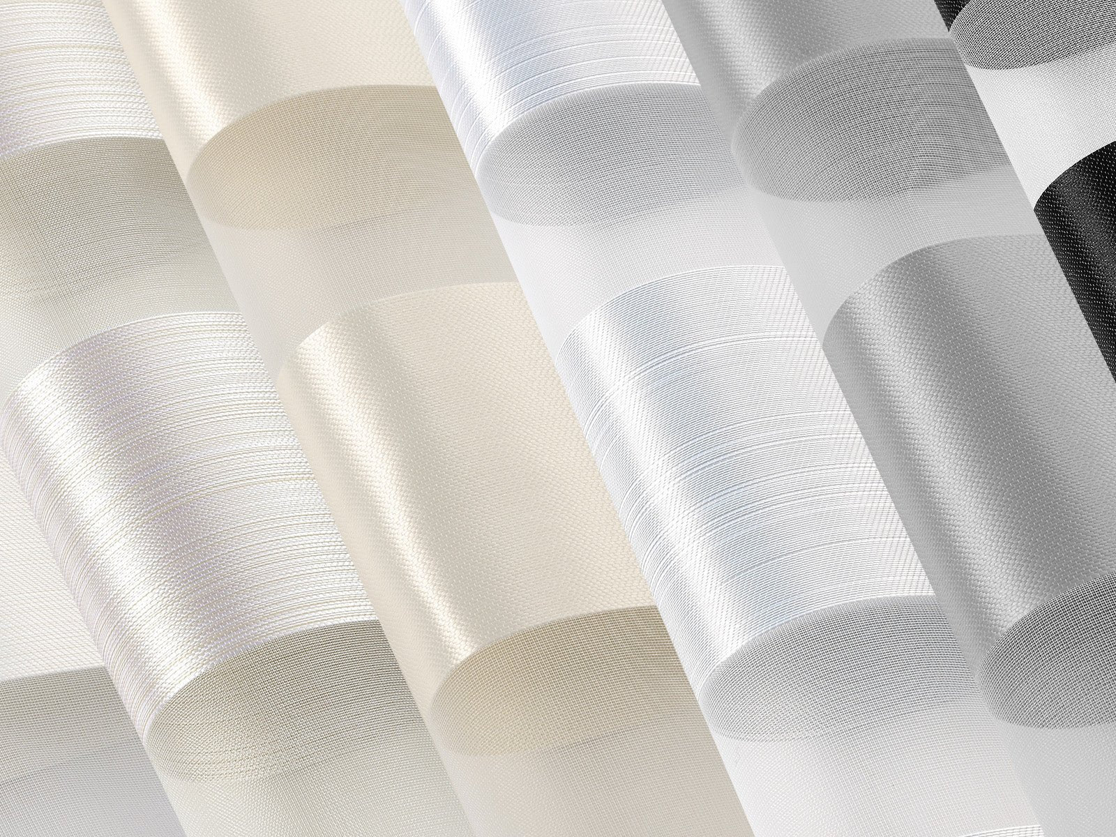 調光ロールスクリーン：光の量を自在に調整し、快適な空間を演出 - Grandekor